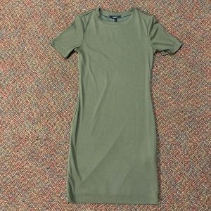 Forever 21 green crew neck dress